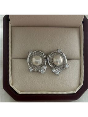 Elegant Silver Pearl Earrings
